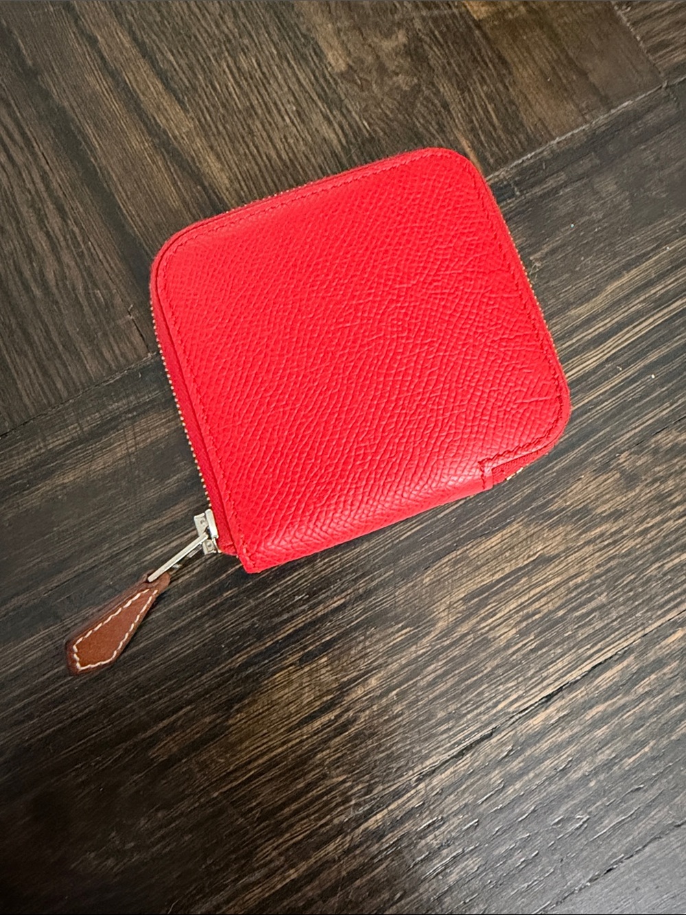 USED AND AUTHENTIC Hermès Silk'In change purse in RED with Silk inside